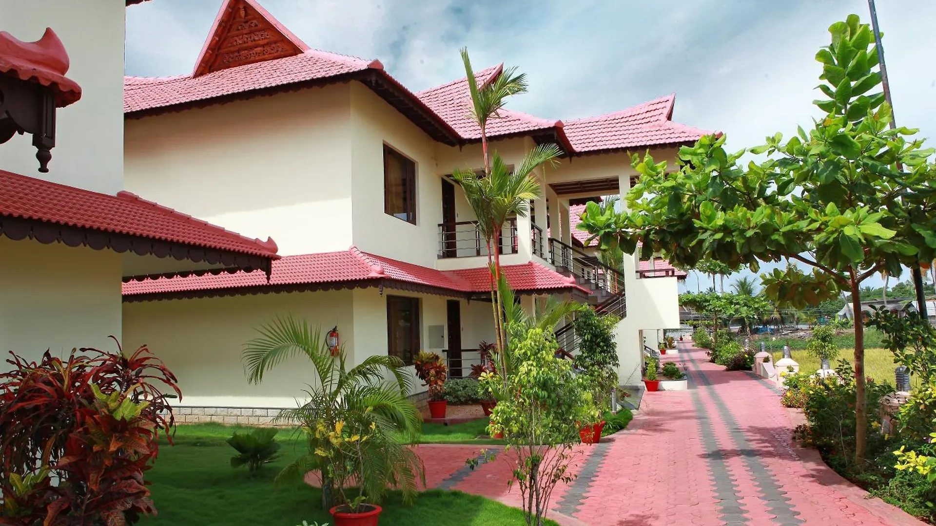 Sterling Lake Palace Alleppey Alappuzha Resort