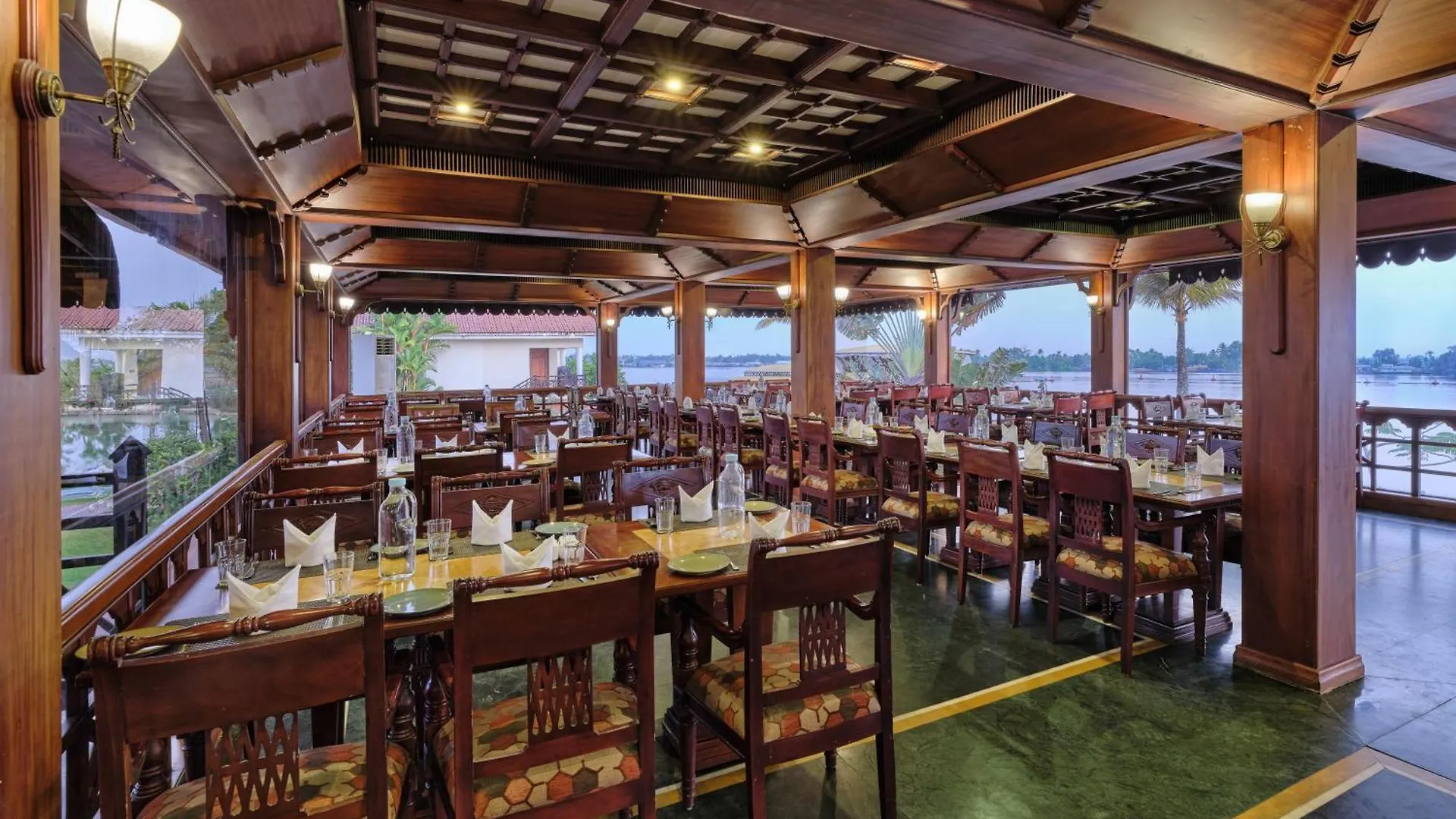 Sterling Lake Palace Alleppey Alappuzha
