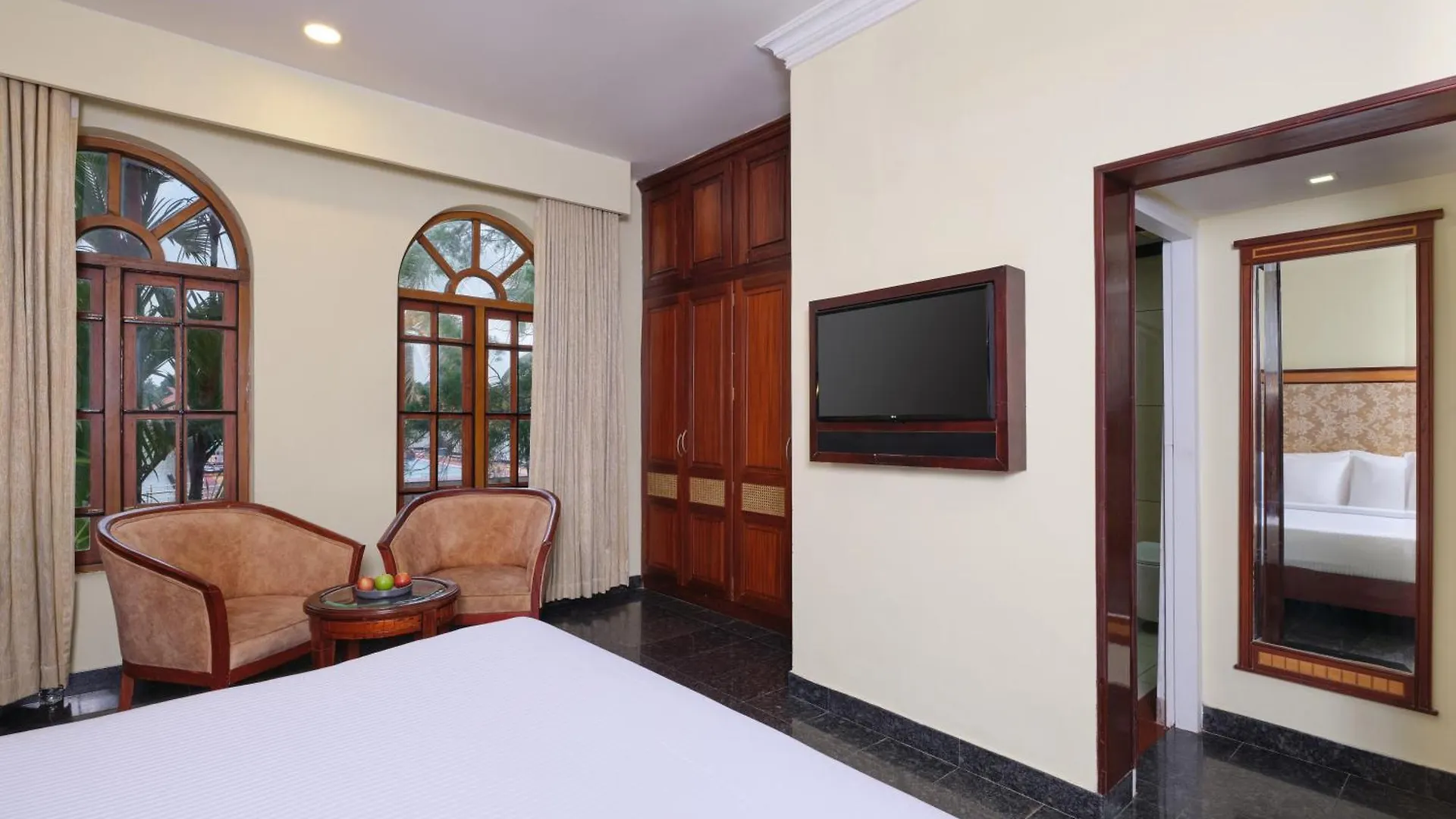 Sterling Lake Palace Alleppey Alappuzha Resort