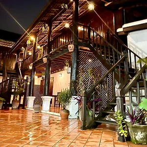 Vieng Savanh Ii ラオス