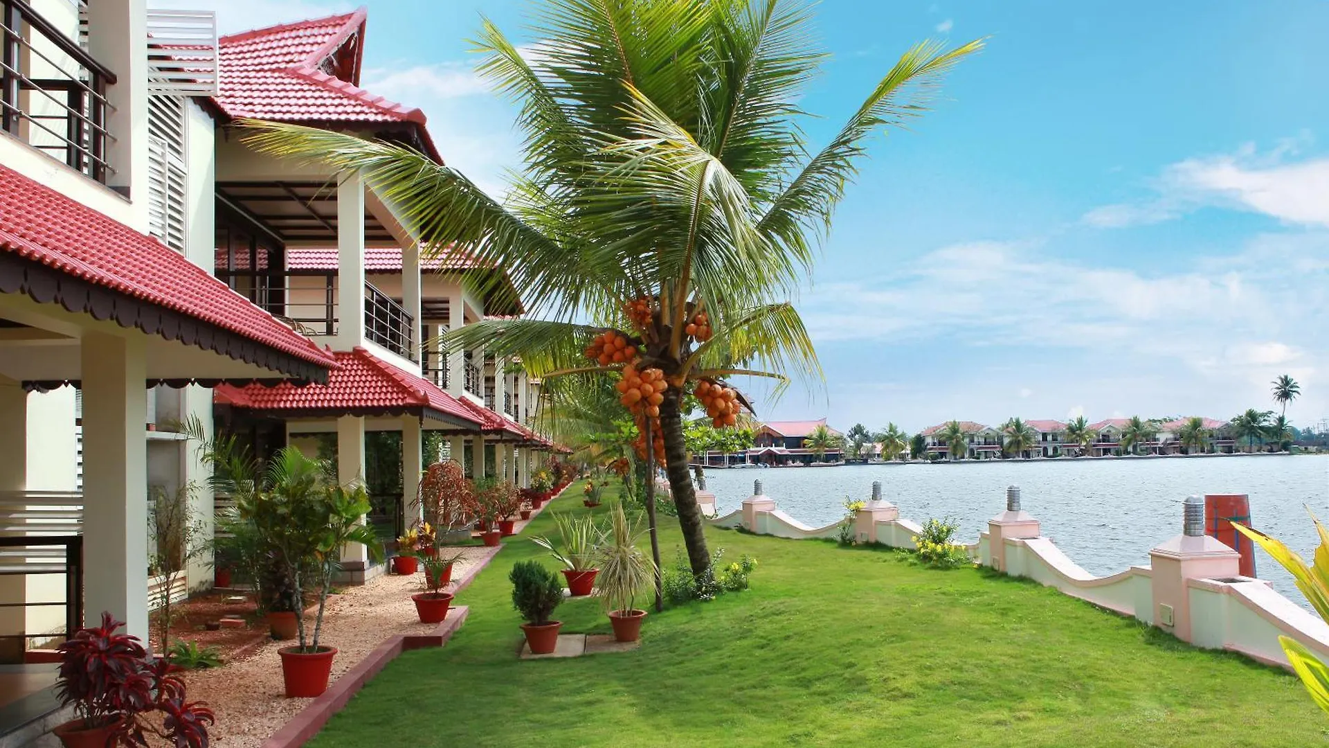 منتجع ليك بالاس Alappuzha 5*,