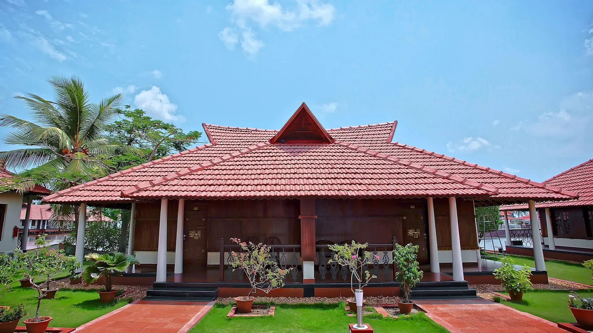 Sterling Lake Palace Alleppey Alappuzha